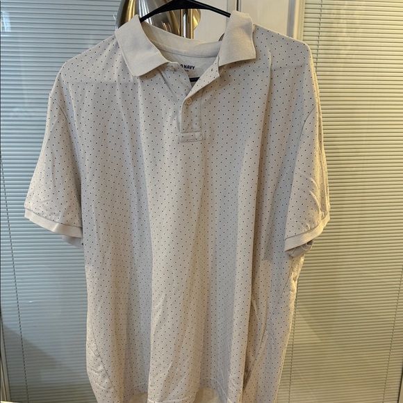 Old Navy Cream Polka Dot Polo Shirt - Picture 3 of 3